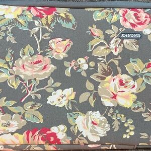 Kayond Floral Laptop Sleeve
